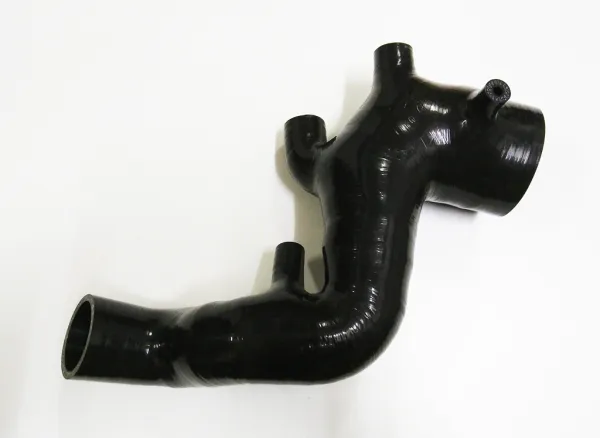 Tubo di aspirazione in silicone per Audi S3 1.8T 210 CV TT 225 CV APY nero / SENZA set di fascette