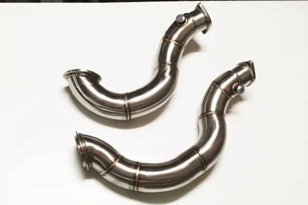 Downpipe per BMW 135i, 335i E90, E91, E92, E93, 135i E82 E88 in acciaio inox 2x ø 76mm