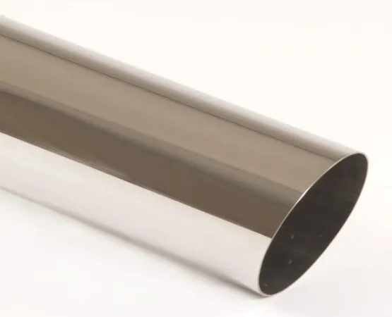 Terminale di scarico 63 - 100 mm rotondo a spigolo vivo smussato in acciaio inox