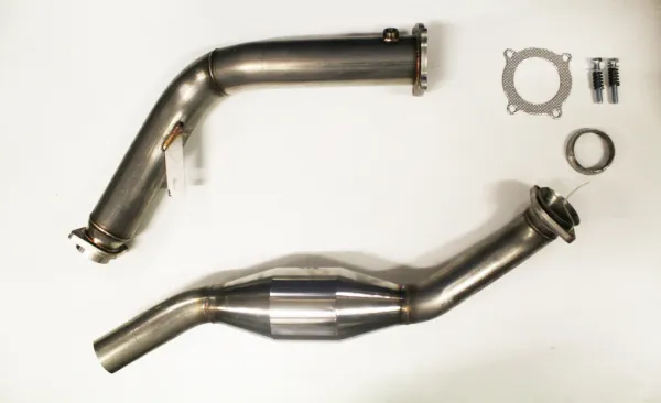 Downpipe a Y per Audi A4 B8 2.0 TFSI ø 76mm con catalizzatore 200 celle racing acciaio inox 63,5 mm