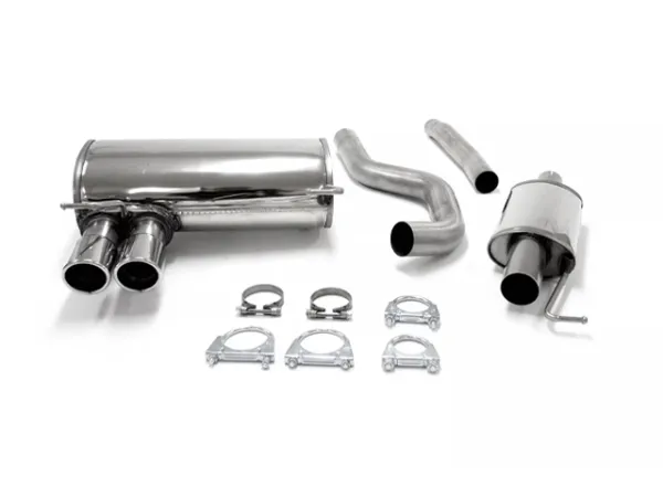 Impianto di scarico sportivo in acciaio inossidabile lucido per BMW E91 di Simons:. Silenziatore principale con due terminali da 80 mm, piccolo silenziatore preliminare, diversi tubi curvi/dritti e fascette di fissaggio, lucidato, su fondo bianco.