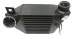 Intercooler in alluminio massiccio grigio scuro con alette di raffreddamento a vista. Alle estremità due raccordi cilindrici e staffe saldate. Componente upgrade per Golf 4/Audi A3 1.8T, per miglior raffreddamento aria sovralimentata.